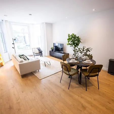Quality 2 Bedroom Serviced 72m2 -vp2a- * Rotterdam