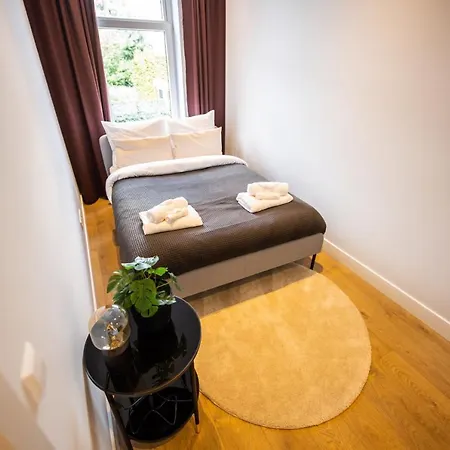 Apartment Quality 2 Bedroom Serviced 72m2 -vp2a- Rotterdam